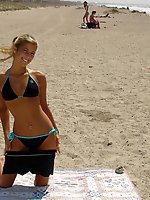 24 pictures - A busty slut at the Koh Phangan