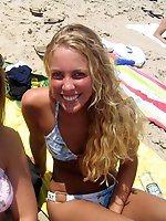 24 pictures - A French girl going topless at the Clifton