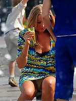 17 pictures - Upskirt sniper gallery