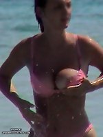 Upskirt pictures - Hot bikini galleries with beautifully titted gals