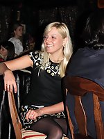 17 pictures - Upskirt sniper gallery