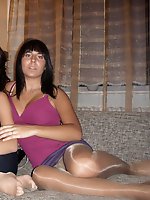 Upskirt pictures - pantie hose candid upskirt pics