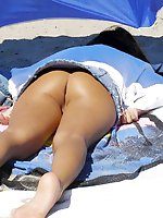 Upskirt pictures - Nude pussy up skirt on the beach