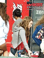 Upskirt pictures - Stunning up skirt mom photos