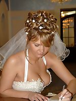 10 pictures - Naughty Brides upskirt photos