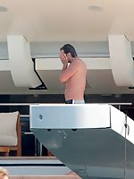 12 pictures - Glorious Cindy Crawford picsCindy Crawford