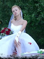 Upskirt pictures - Naughty Brides upskirt photos