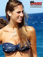 12 pictures - Bikini girls wave asses to the cam