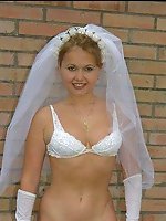 10 pictures - Naughty Brides upskirt photos