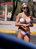 12 pictures - Big butt bikini babes teasing public