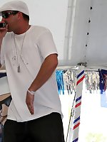 12 pictures - Cameltoe upskirt gallery