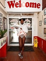 Upskirt pictures - Kelsey Jones Miami Pies