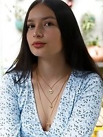 8 pictures - Luisa Medrano Ha Llegado