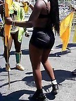 15 pictures - sexy street asses