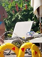 12 pictures - I admire back view of bikini girls