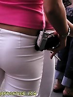 15 pictures - Candid beach asses