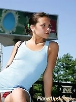 20 pictures - Planet Upskirt sexy upskirt show girl